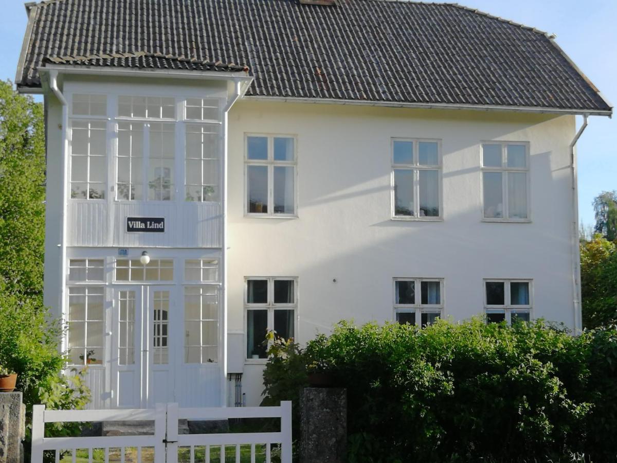 Villa Lind B&B Ingatorp Extérieur photo
