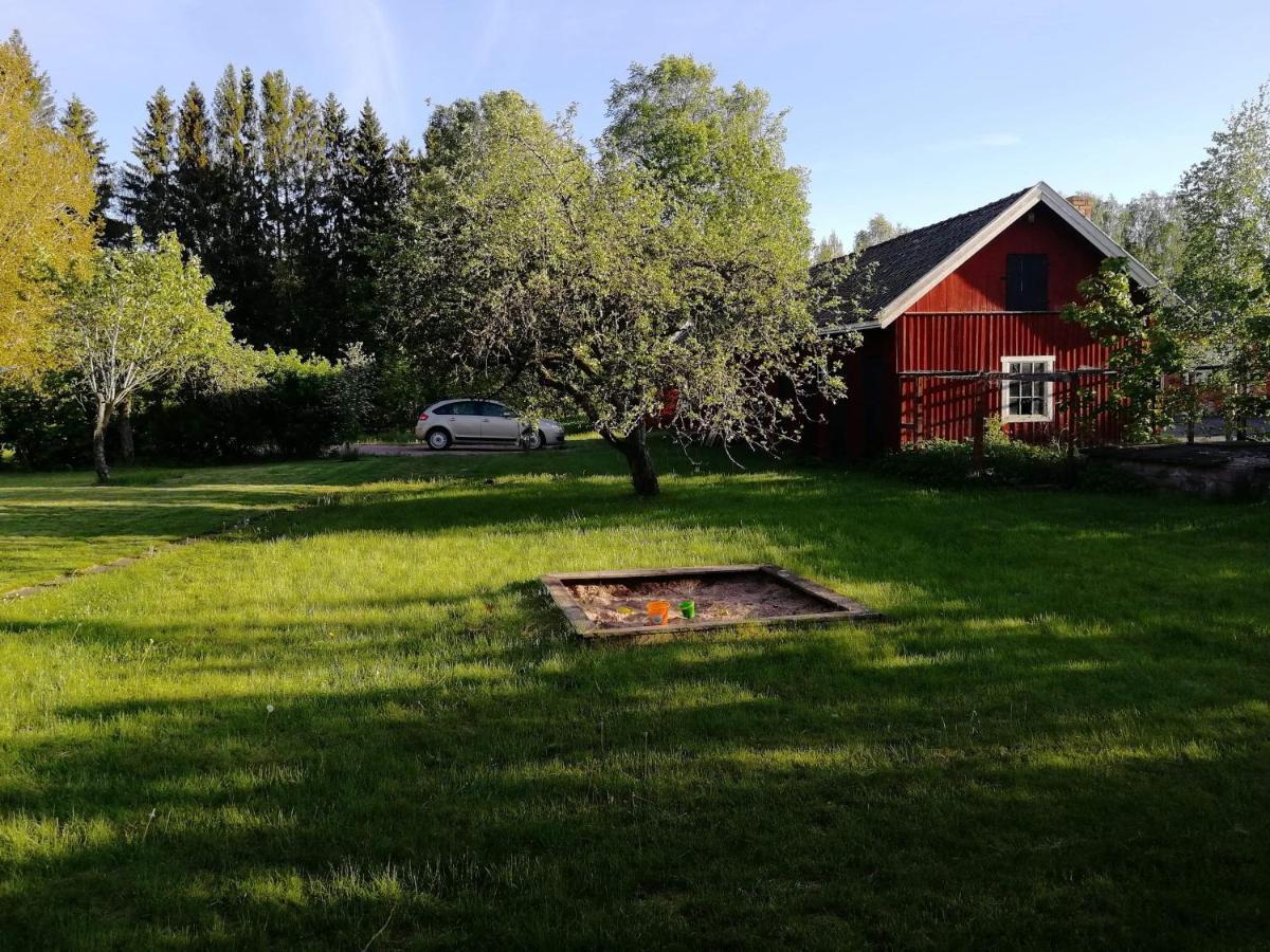 Villa Lind B&B Ingatorp Extérieur photo